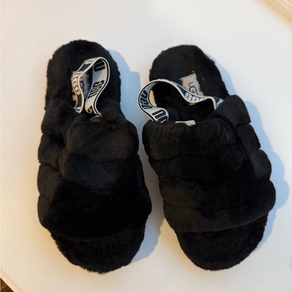 Black Fuzzy Ugg Slippers